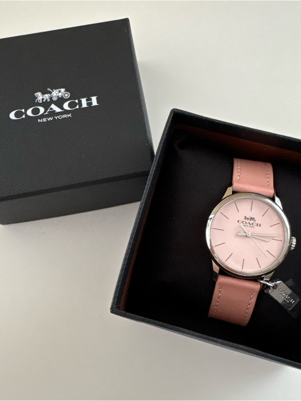 COACH Ruby 32MM LEATHER STRAP in BLUSH PINK - Picture 3 of 12